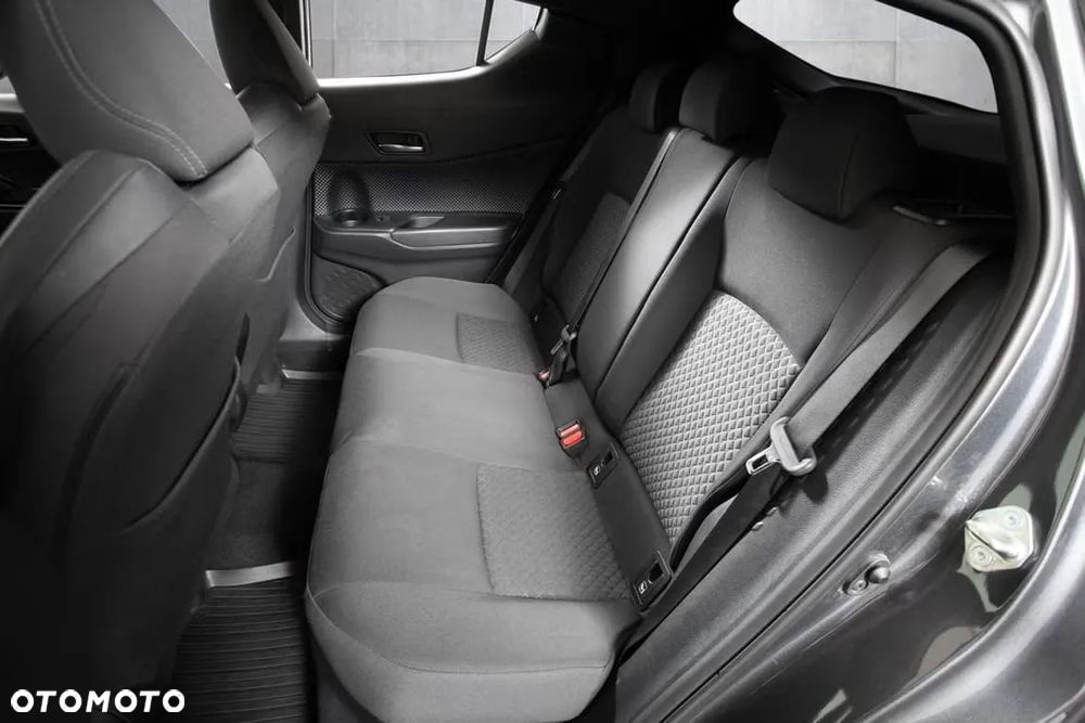 Toyota C-HR Lounge - 16