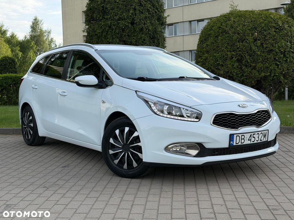 Kia Ceed 1.6 GDI Fifa World Cup Edition - 10