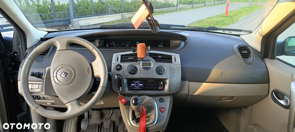Renault Scenic 1.6 Exception - 6