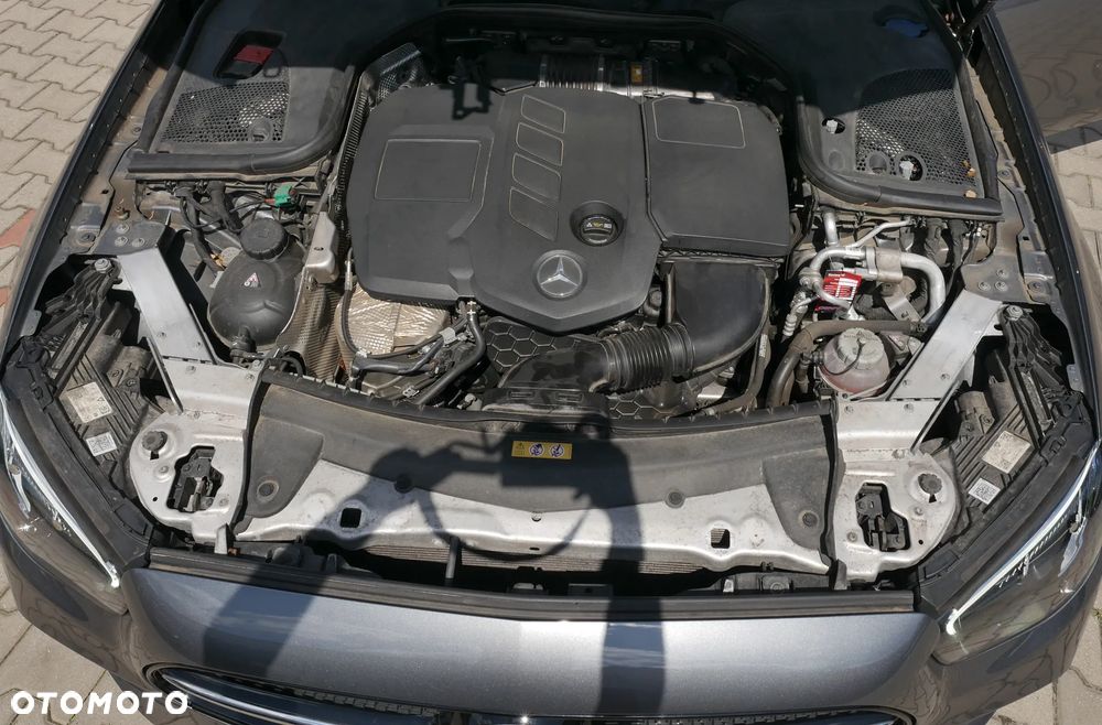 Mercedes-Benz Klasa E 300 de 4Matic 9G-TRONIC AMG Line - 20