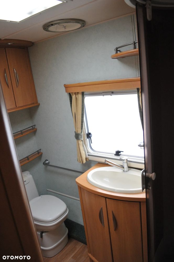 SWIFT CONQUEROR 630 SAL - 8