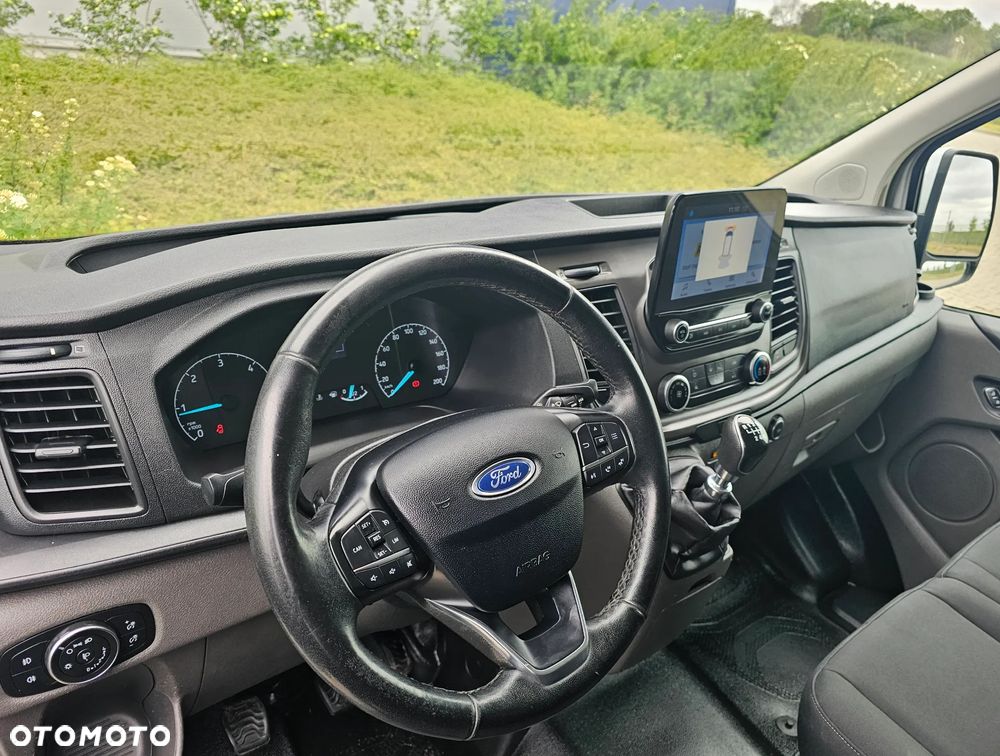 Ford TRANSIT CUSTOM - 9