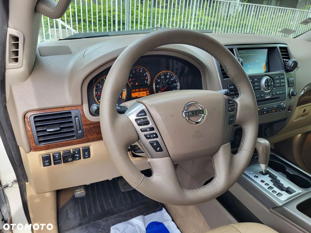 Nissan Armada - 9