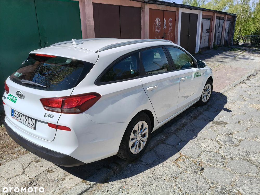 Hyundai i30 1.6 D Classic + - 2