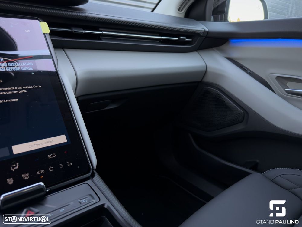 Ford Explorer 79 kWh Premium - 39