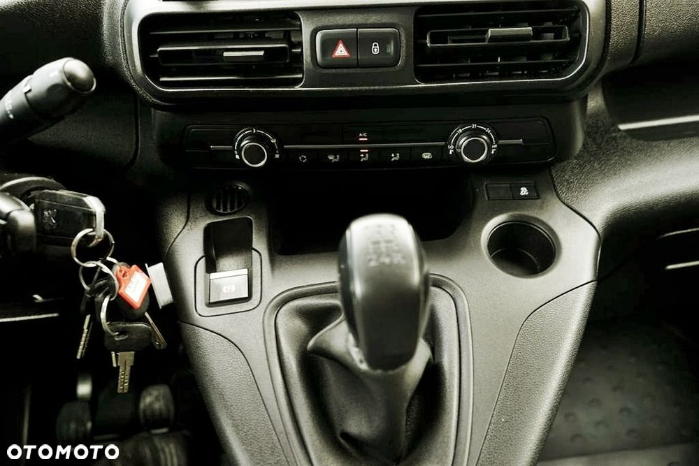 Peugeot Partner - 17