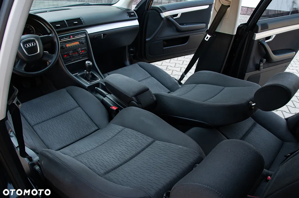 Audi A4 Avant 2.0 TDI - 34