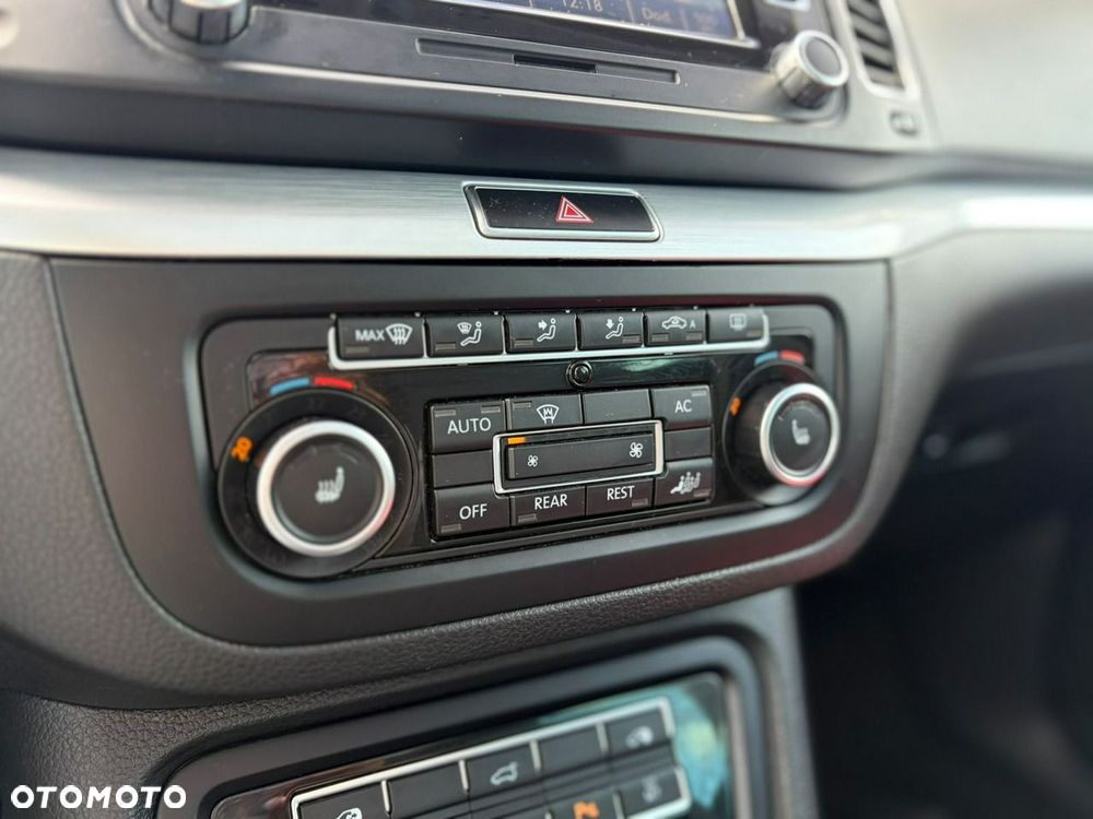 Volkswagen Sharan - 14