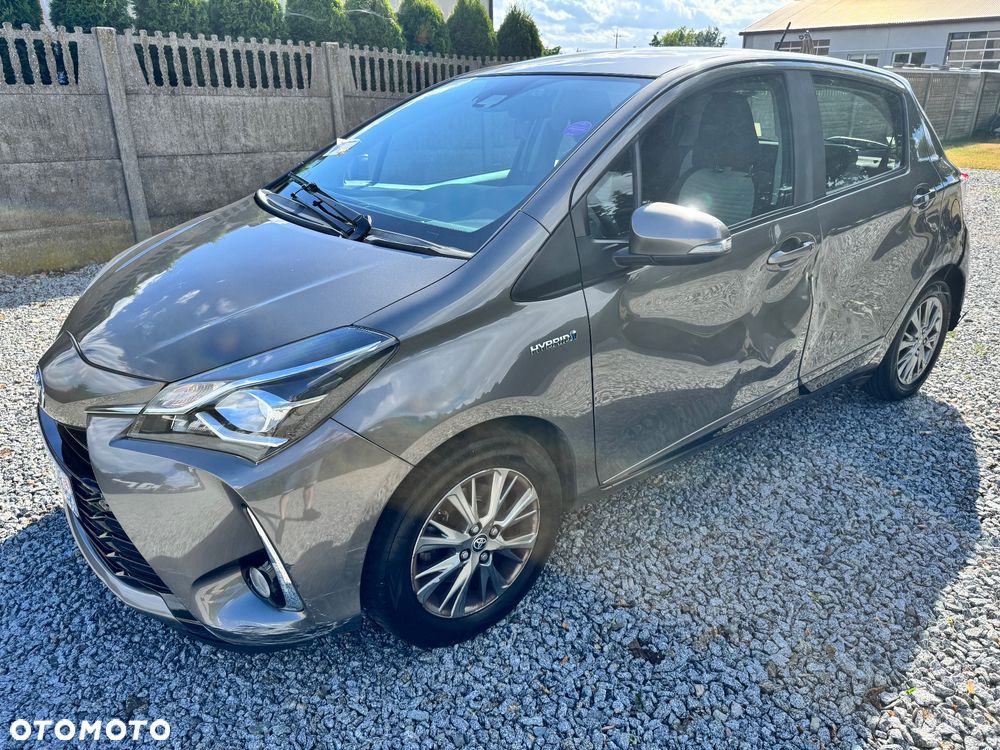 Toyota Yaris Hybrid 100 Business Edition - 6