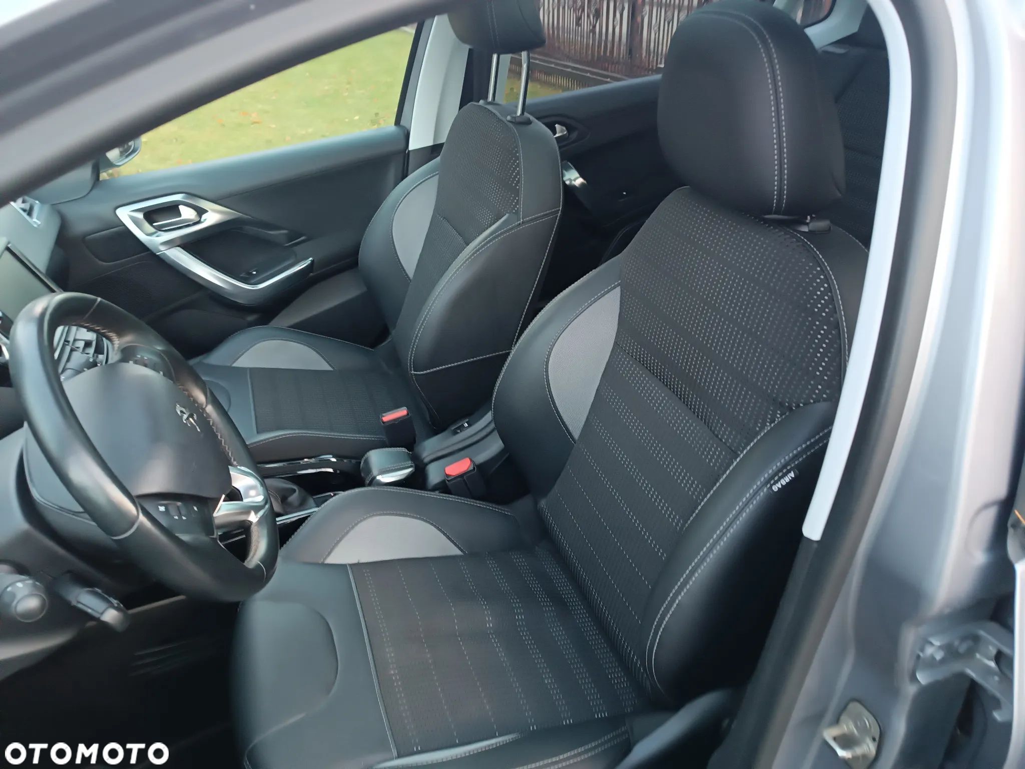 Peugeot 2008 - 1