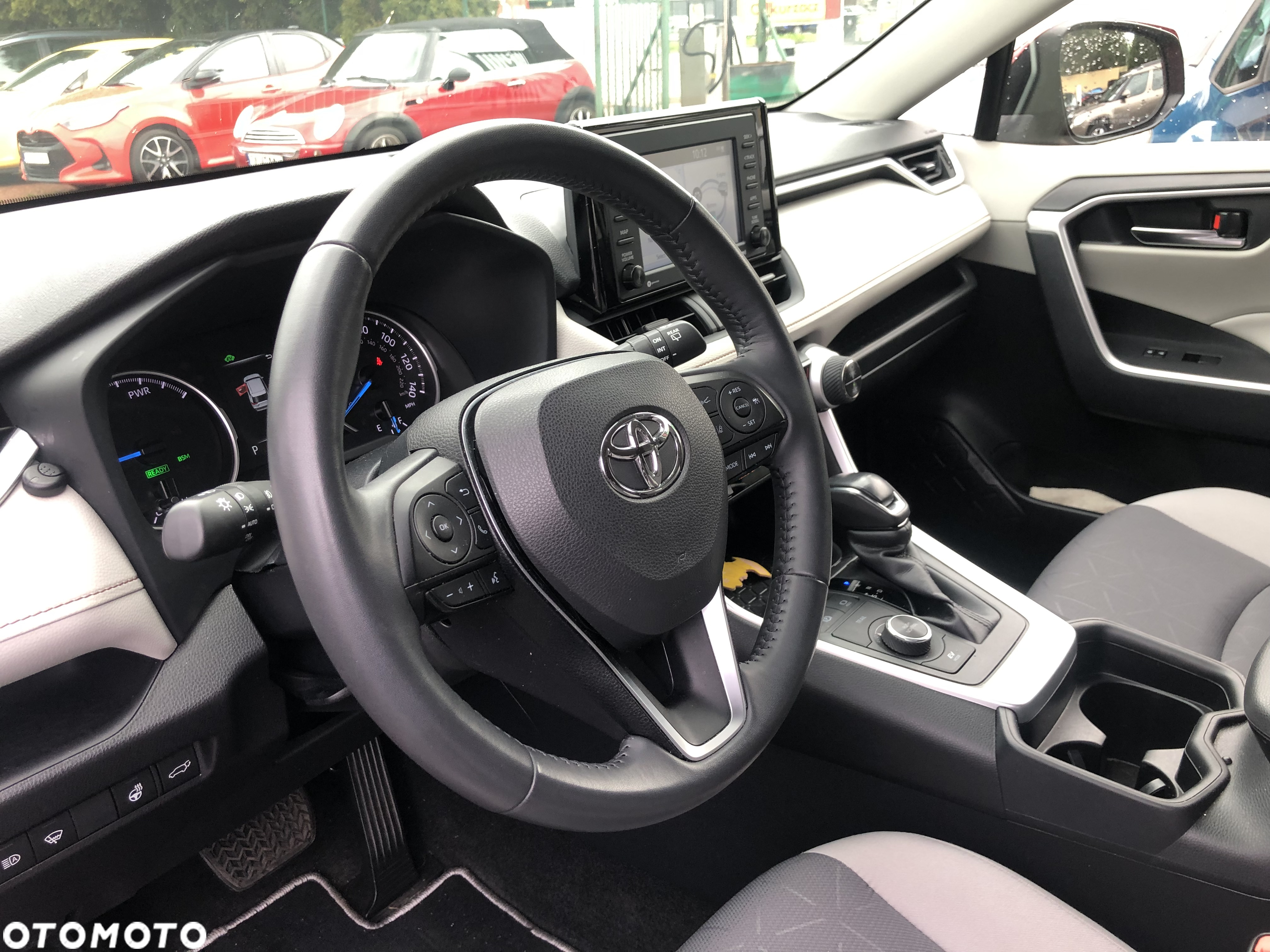 Toyota RAV4 - 12