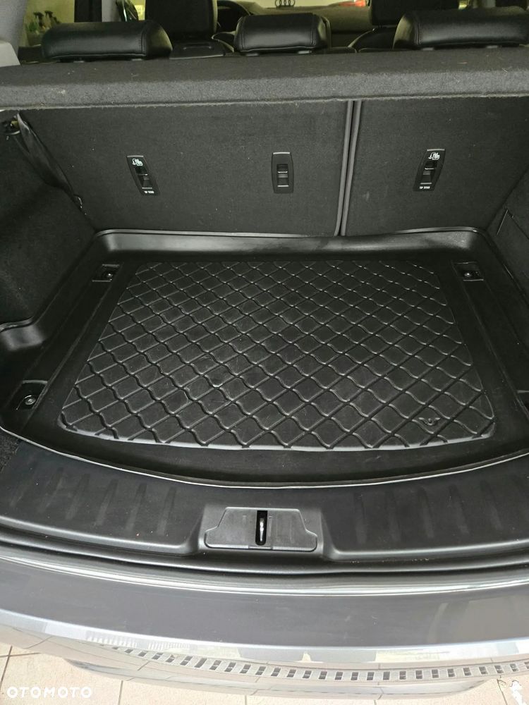 Jaguar E-Pace 2021 photo 2