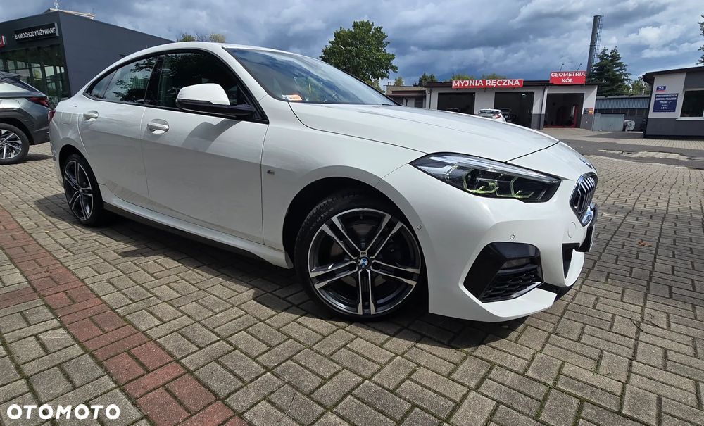 BMW Seria 2 218i M Sport - 1