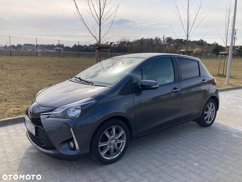 Toyota Yaris 1.5 Premium - 23