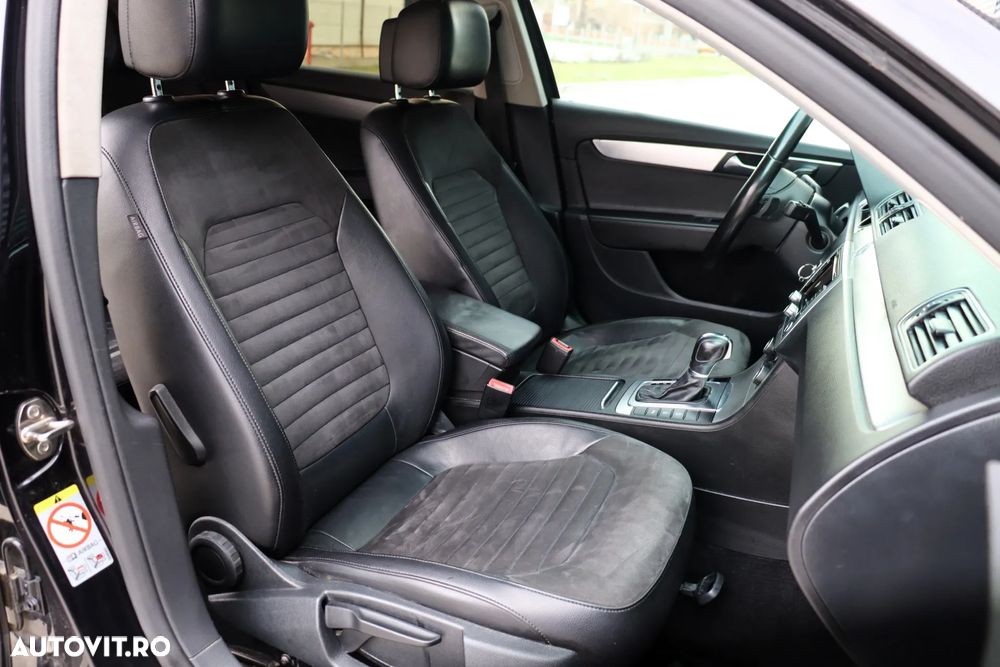 Volkswagen Passat 2.0 TDI Blue TDI DSG Highline - 29