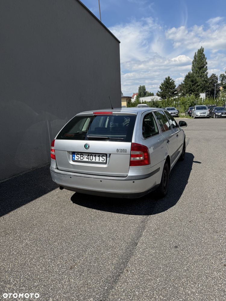 Skoda Octavia 1.6 Tour Classic - 3