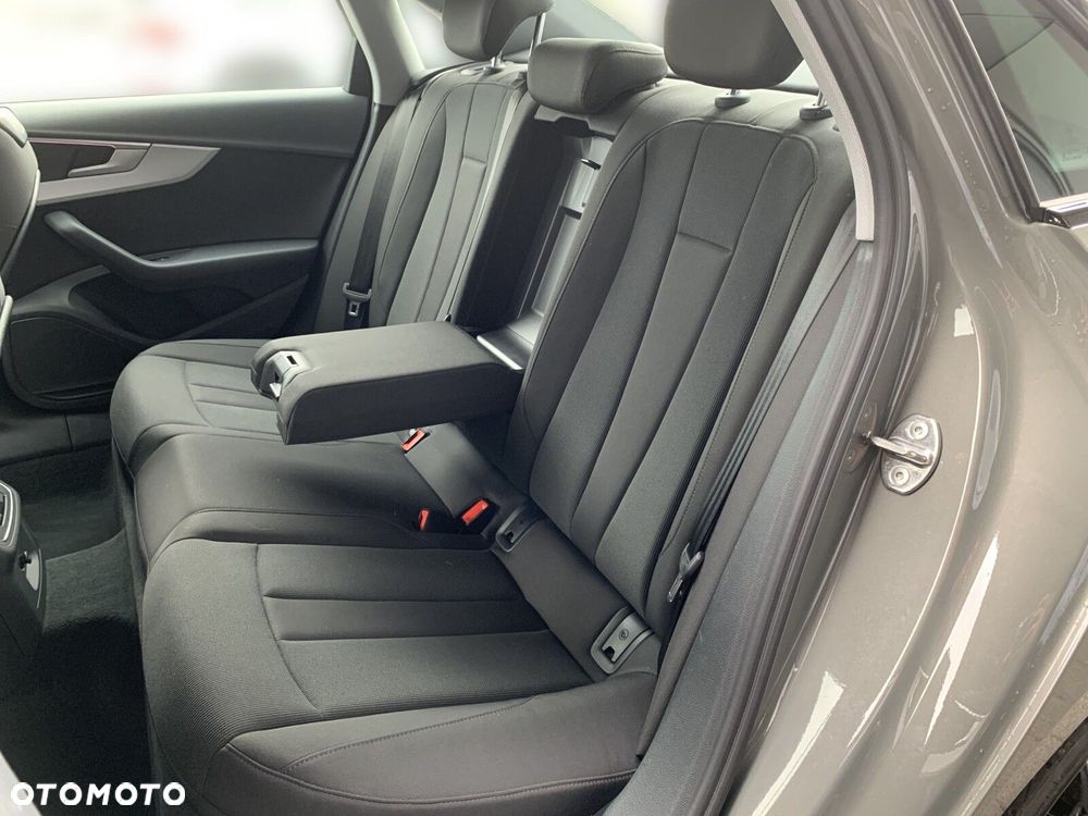 Audi A4 Limousine 35 TFSI mHEV S Line S tronic - 15