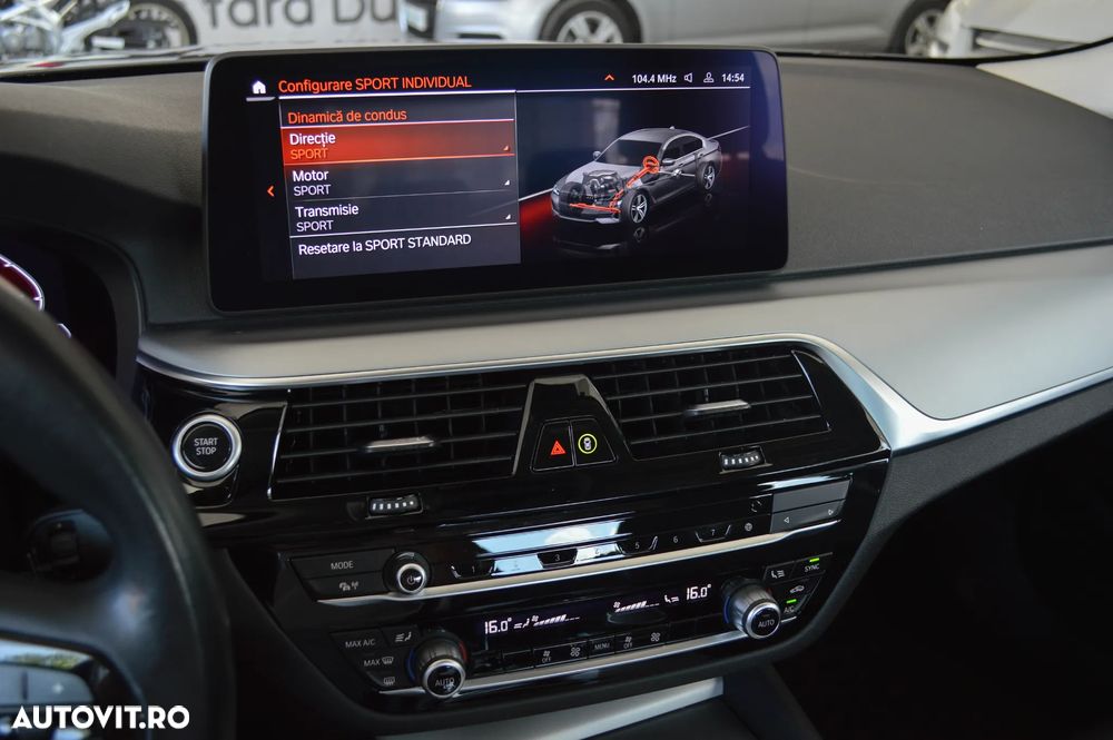 BMW Seria 5 520e Aut. Luxury Line - 24