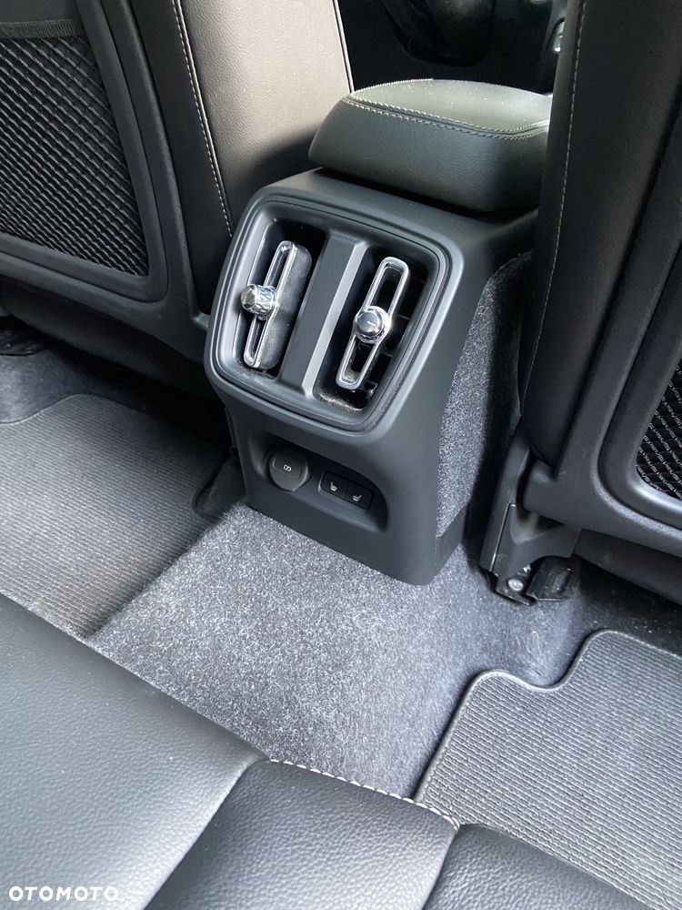 Volvo XC 40 D4 AWD Inscription - 21