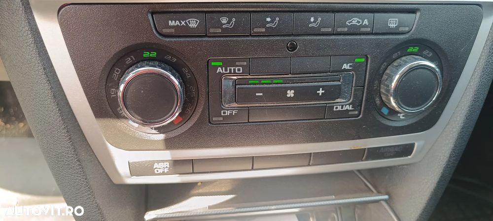 Skoda Octavia 1.6 TDI Business - 24