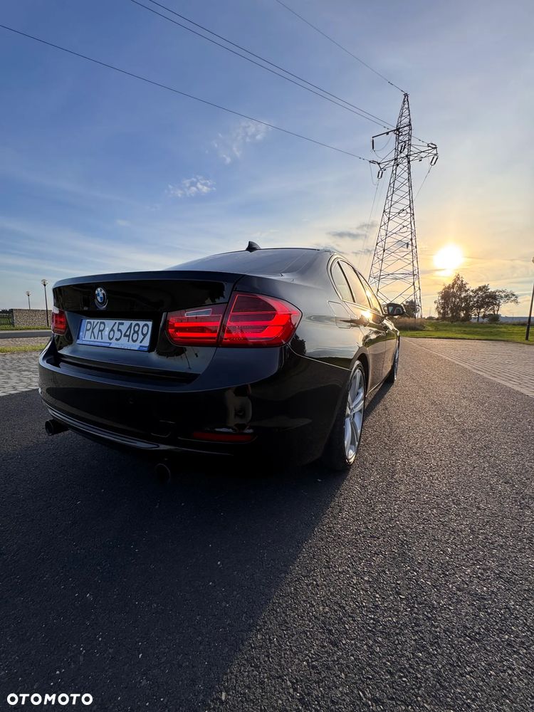 BMW Seria 3 335i Sport Line - 9