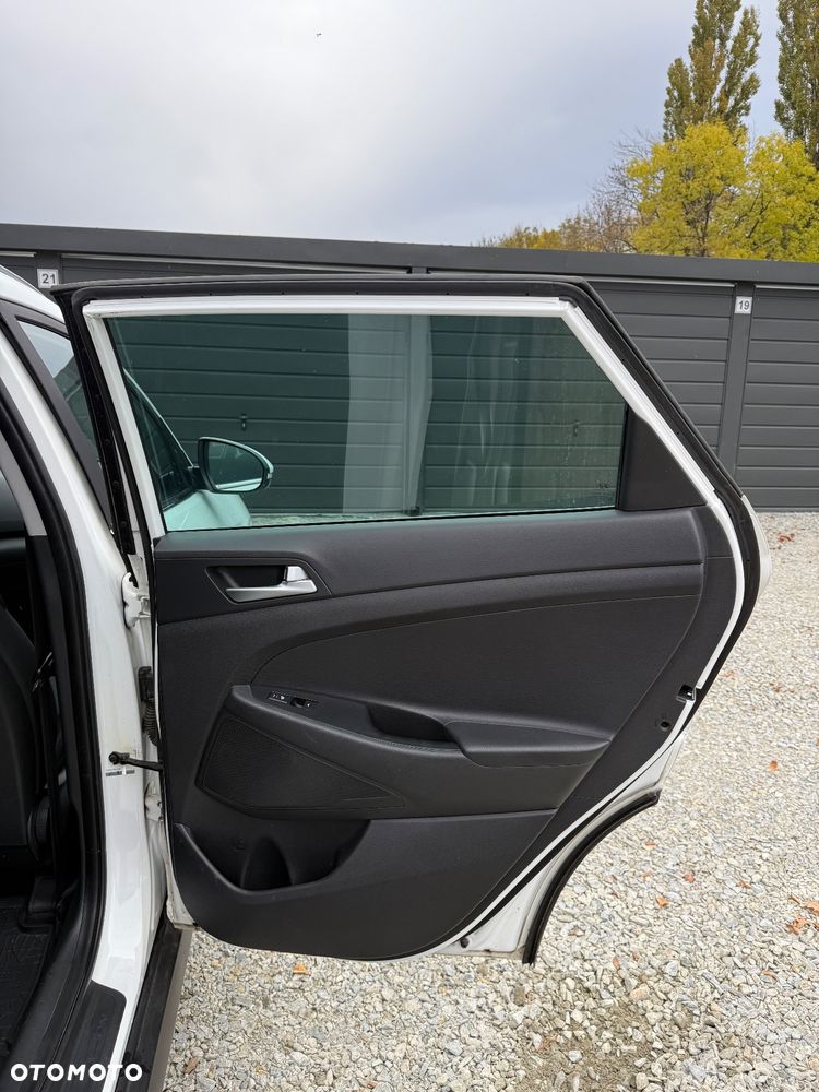 Hyundai Tucson 2.0 CRDi 4WD Advantage - 19