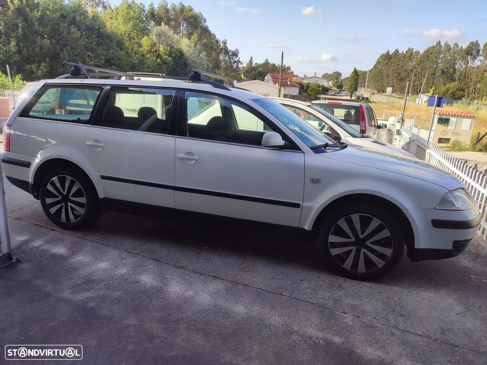 VW Passat Variant 1.9 TDi Comfortline Family - 3