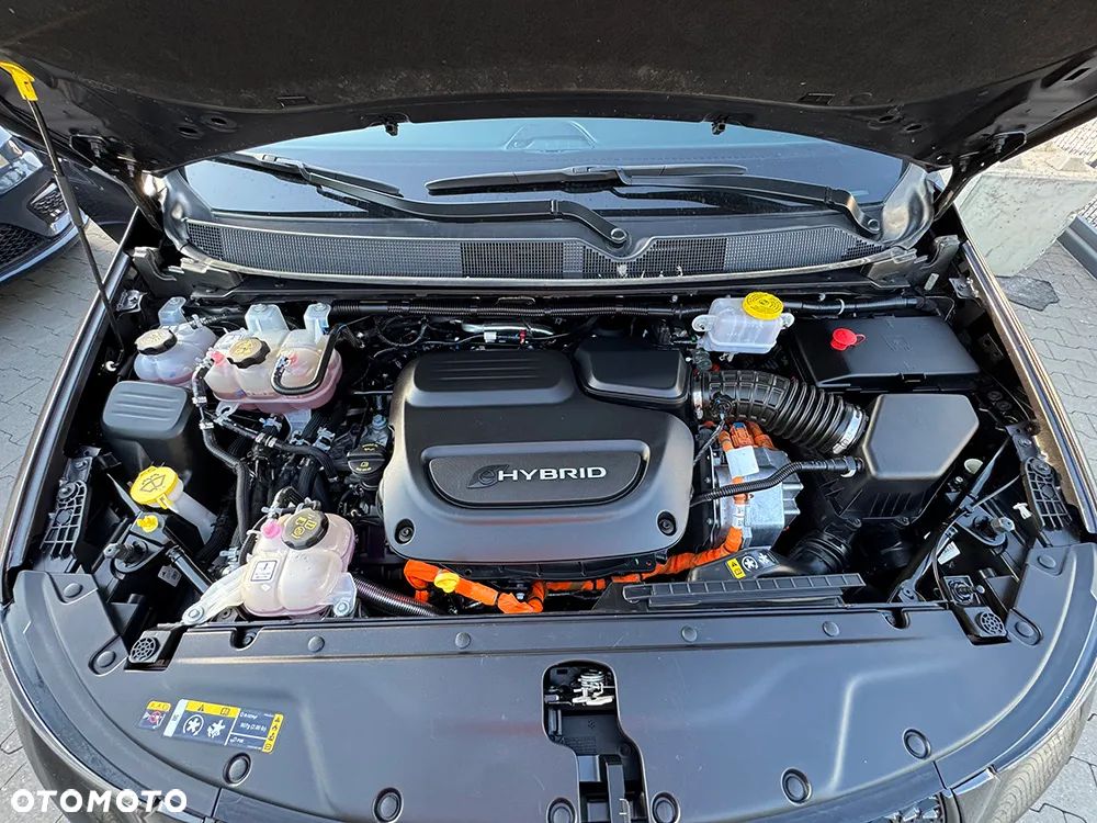 Chrysler Pacifica - 5