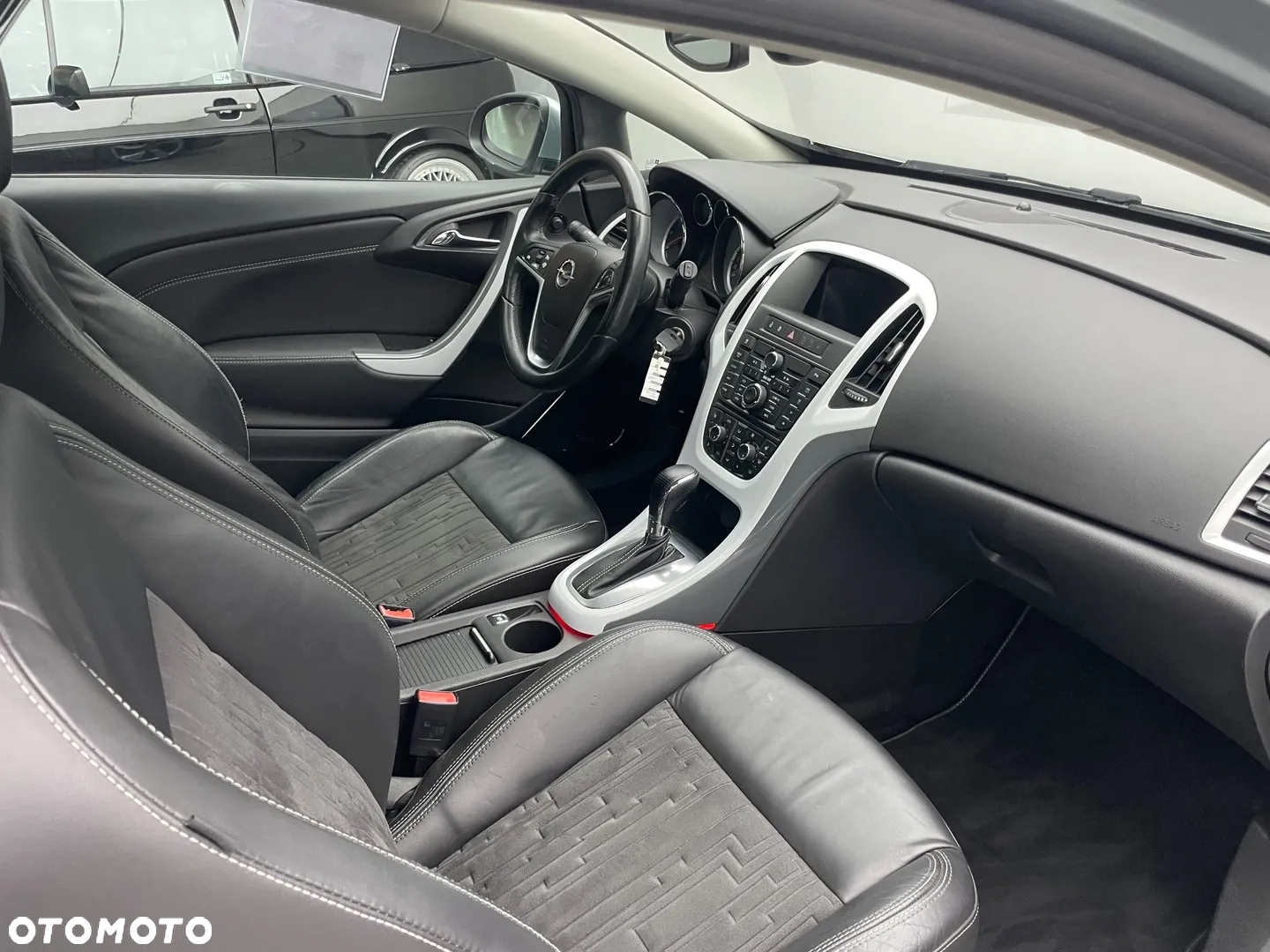 Opel Astra IV GTC 2.0 CDTI Sport - 18
