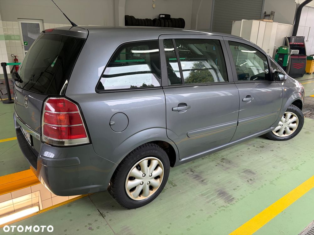 Opel Zafira 1.8 Elegance - 7