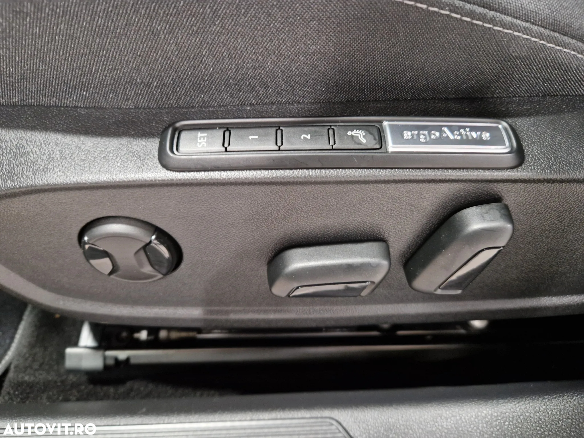 Volkswagen Golf - 13