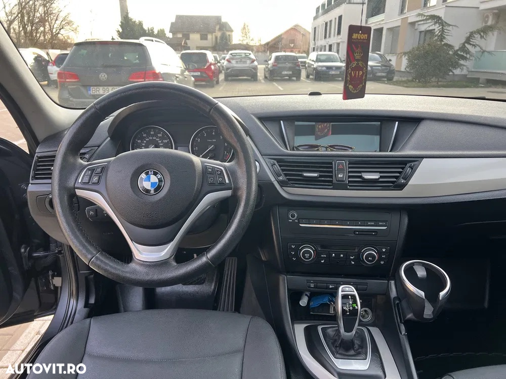 BMW X1 xDrive28i - 3