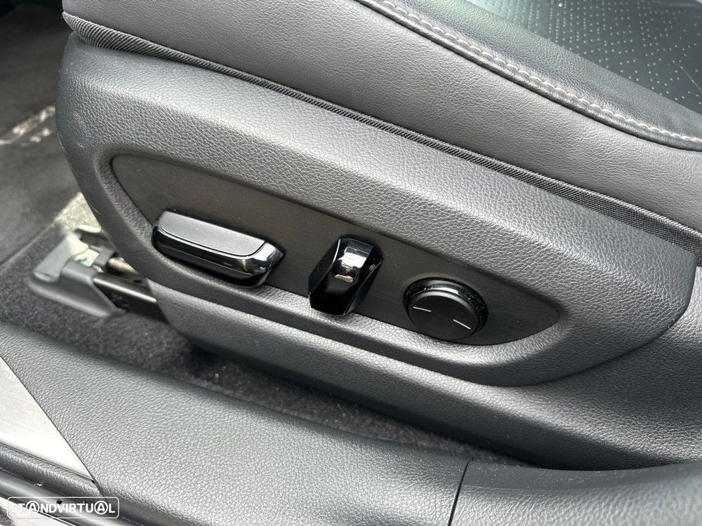 Lexus UX 300e Luxury - 16