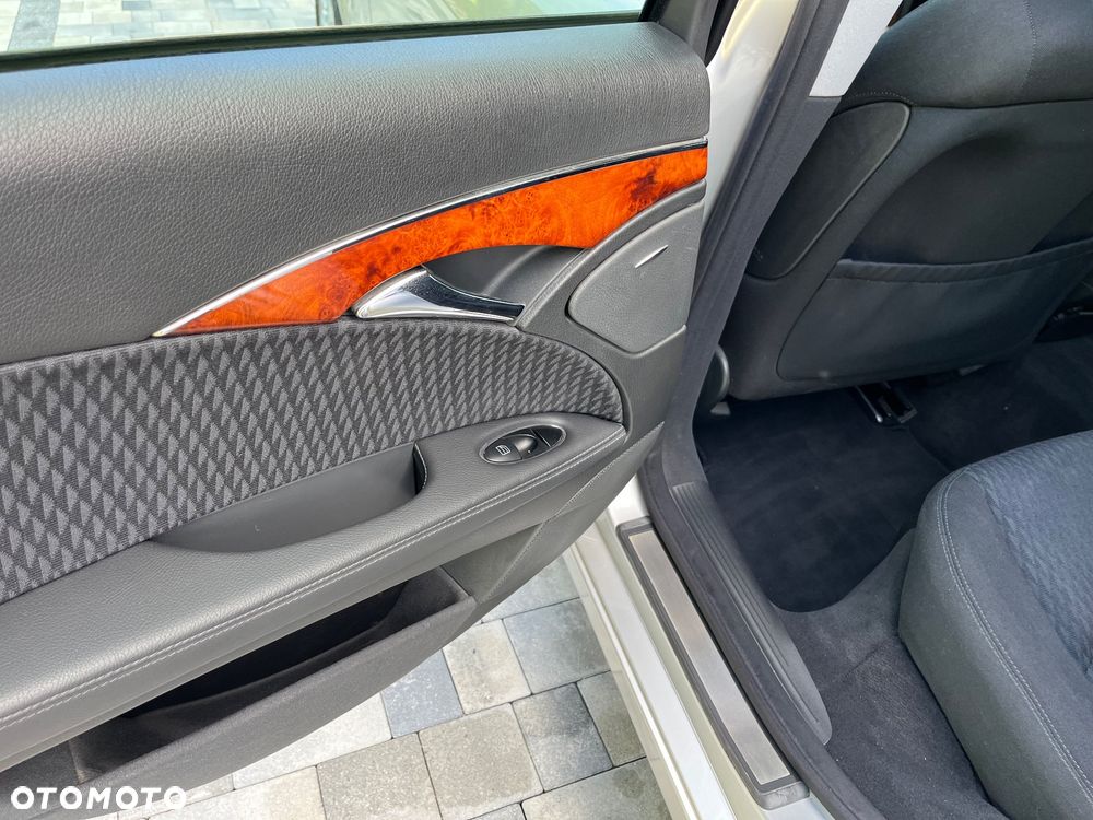 Mercedes-Benz Klasa E 220 CDI Automatik Elegance - 13