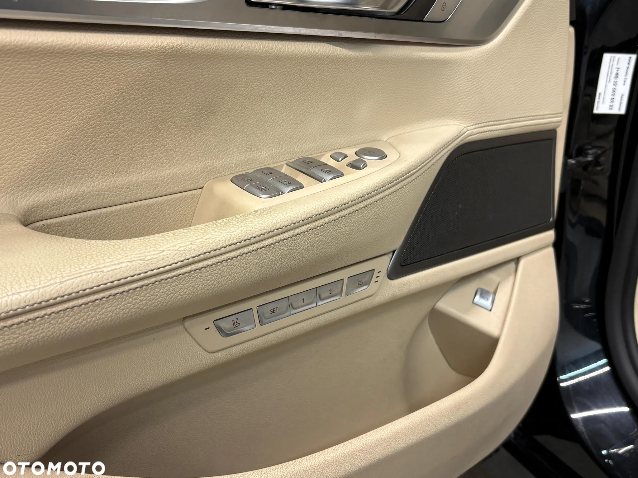 BMW Seria 7 750Li xDrive - 14