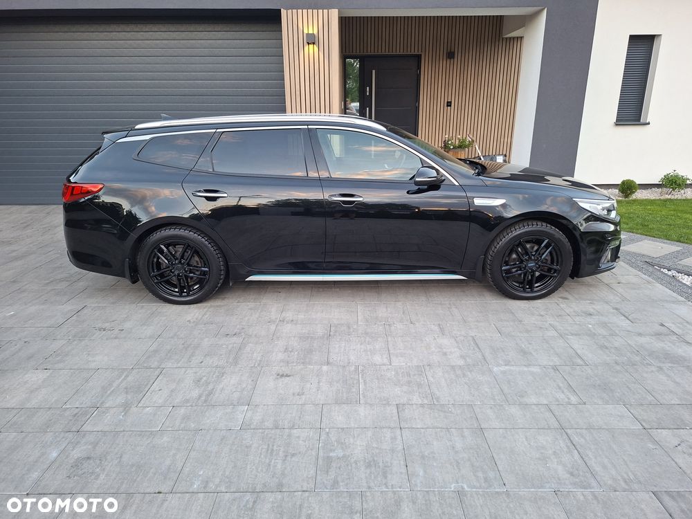 Kia Optima Plug-in Hybrid - 2