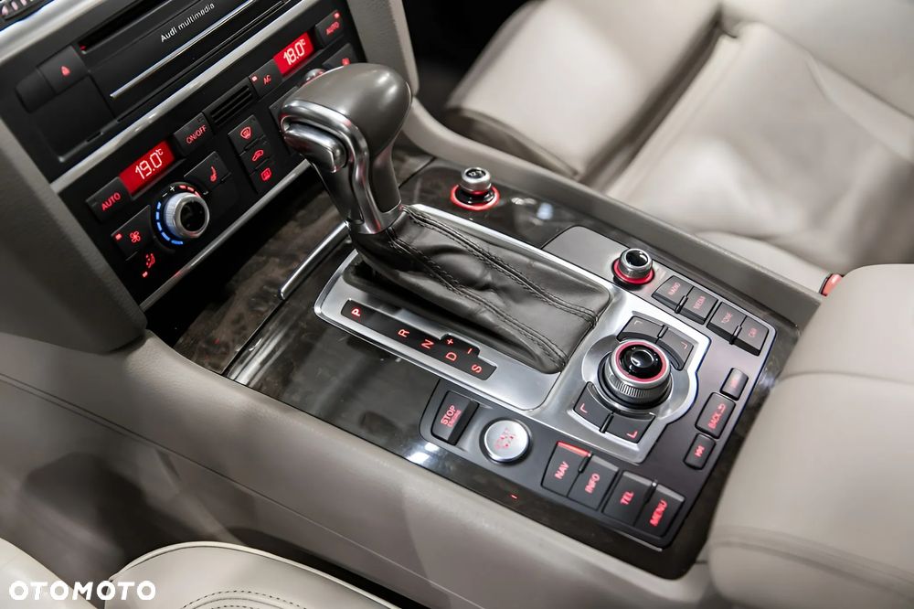 Audi Q7 3.0 TDI DPF Quattro Tiptronic - 16