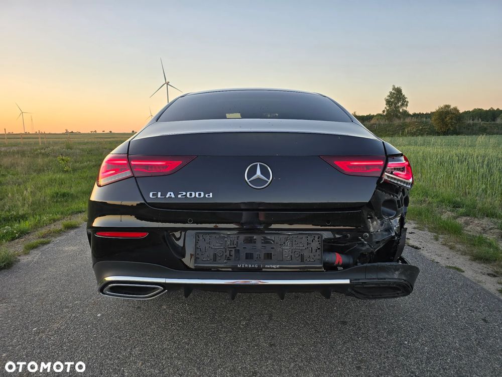 Mercedes-Benz CLA 200 d 8G-DCT AMG Line - 3