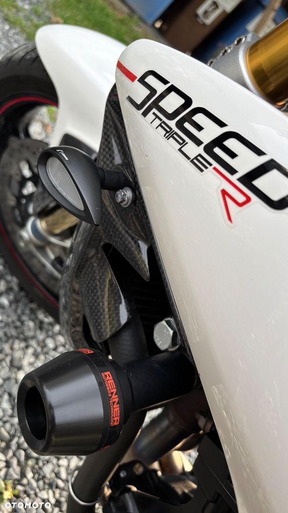Triumph Speed Triple - 18