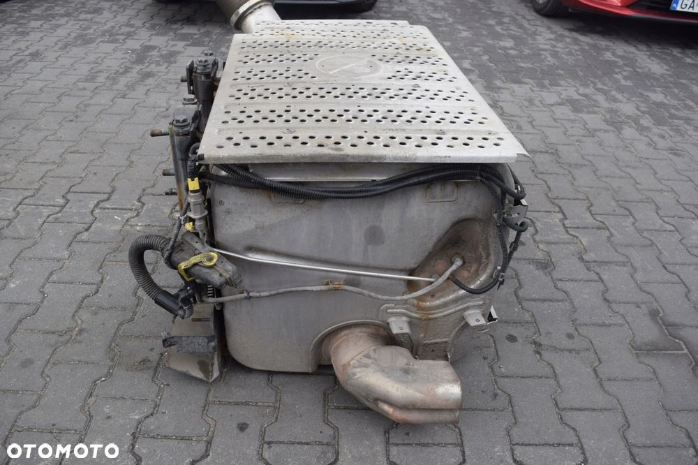 WYDECH KATALIZATOR TŁUMNIK MERCEDES ACTROS MP4 EURO 6 - 5
