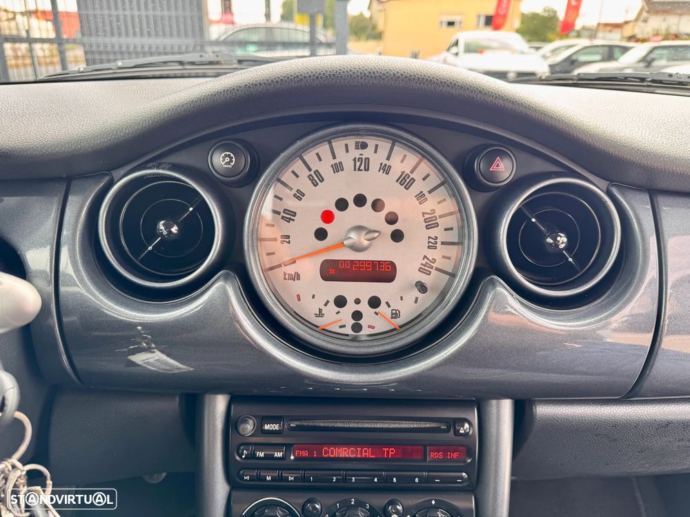 MINI 3 Portas One D - 13