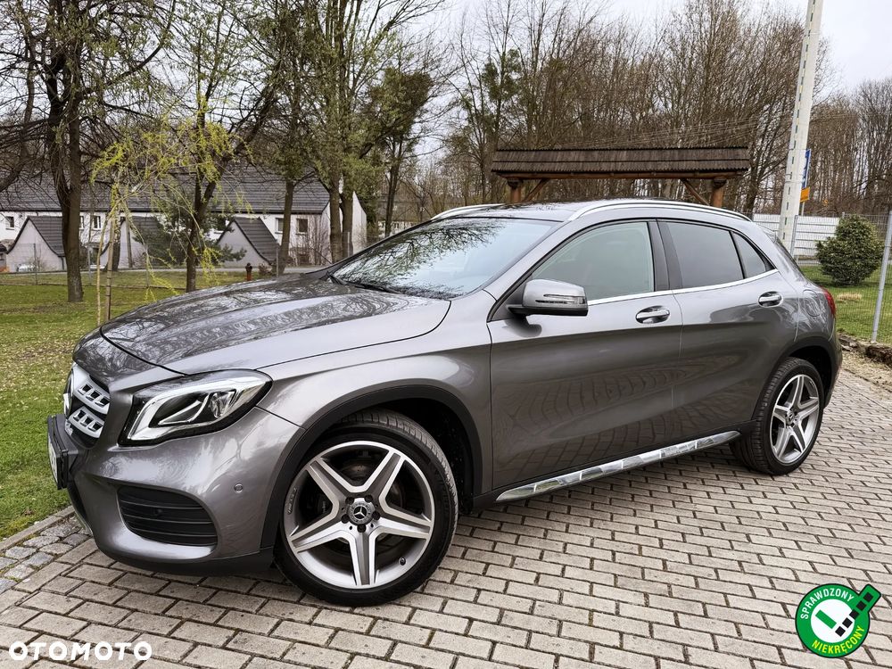Mercedes-Benz GLA 200 7G-DCT AMG Line