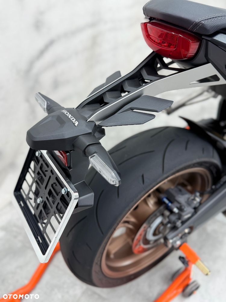 Honda CB - 25