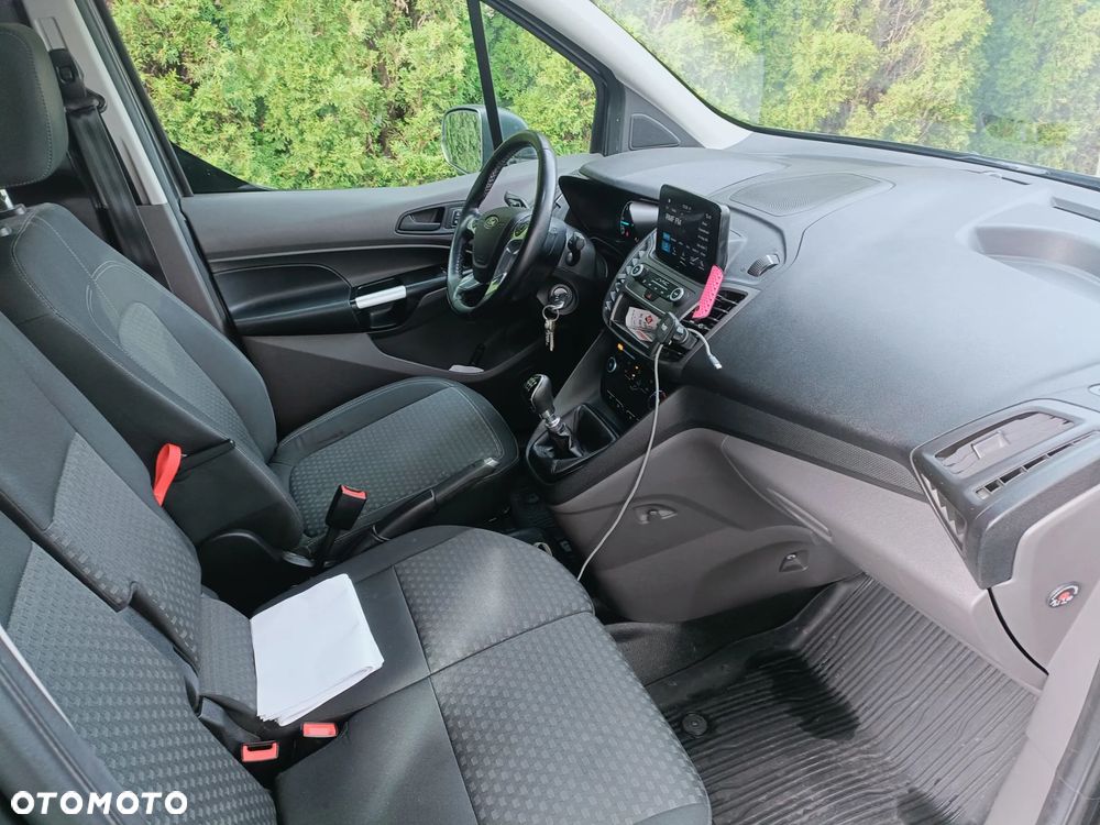 Ford Transit Connect - 9