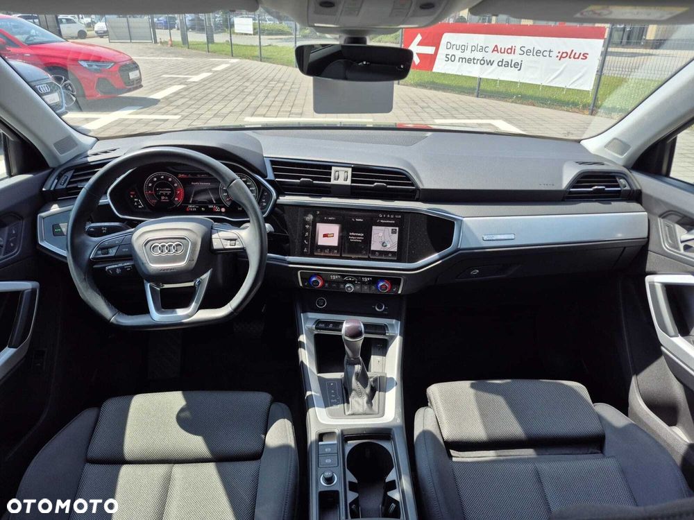 Audi Q3 Sportback - 16