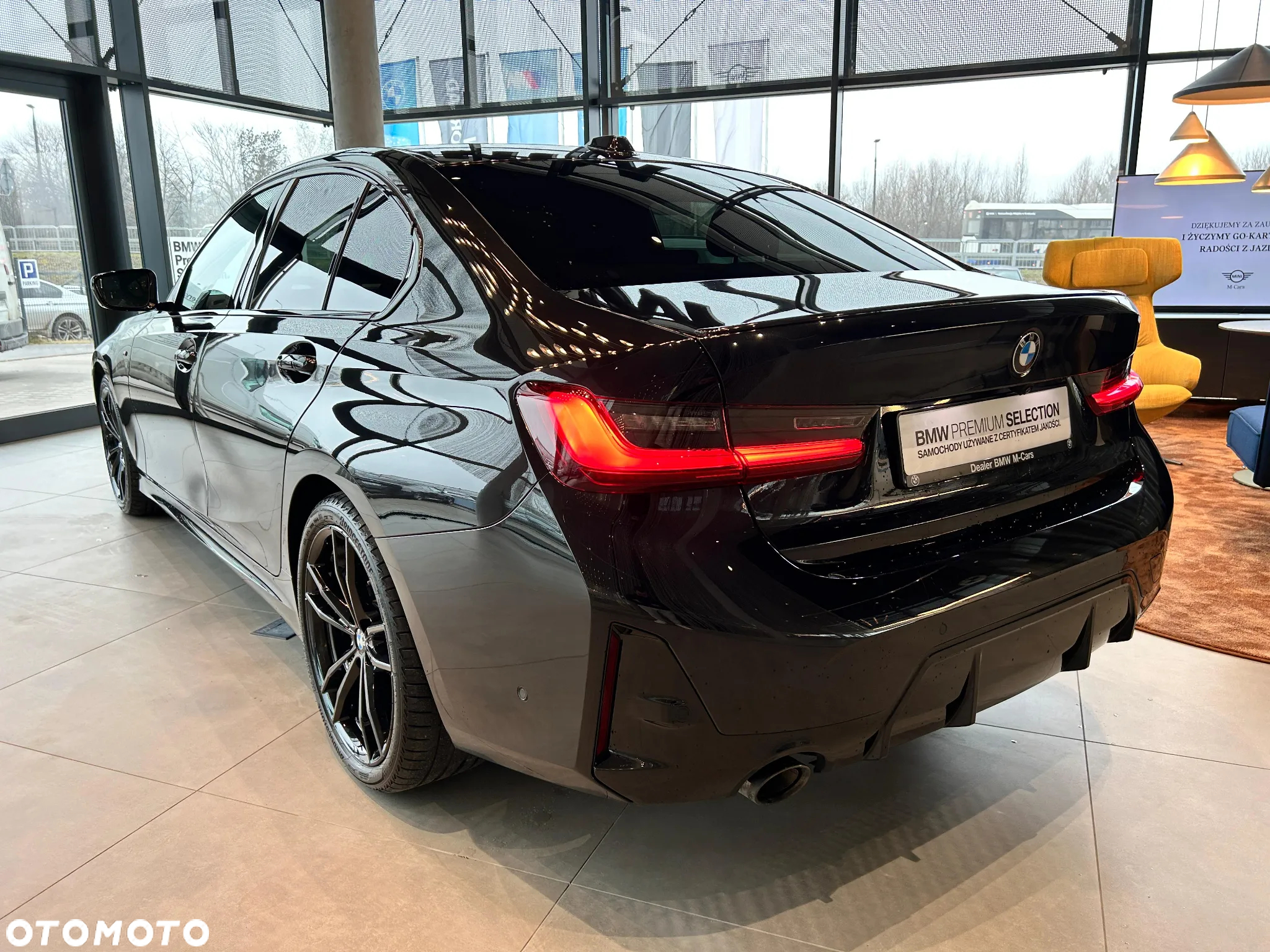 BMW Seria 3 318d M Sport - 9