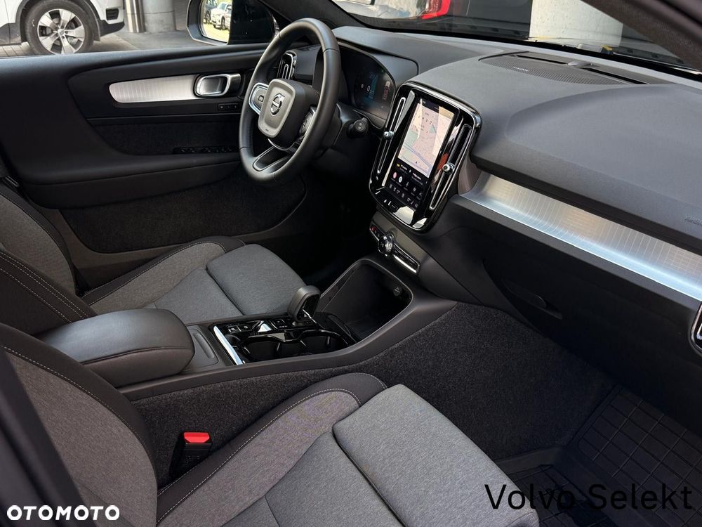 Volvo XC 40 B3 Plus Dark - 13