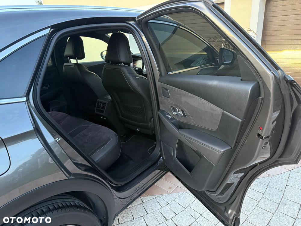 DS Automobiles DS 7 Crossback 2.0 BlueHDi Performance Line + - 24