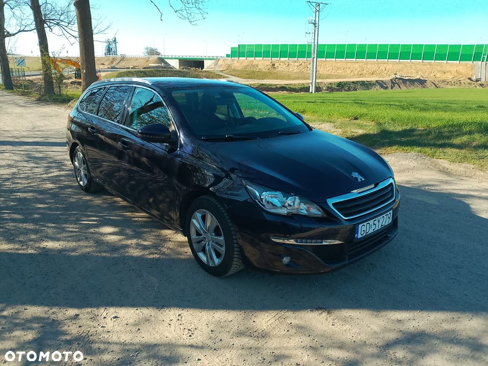 Peugeot 308 1.2 PureTech Business Line S&S - 1