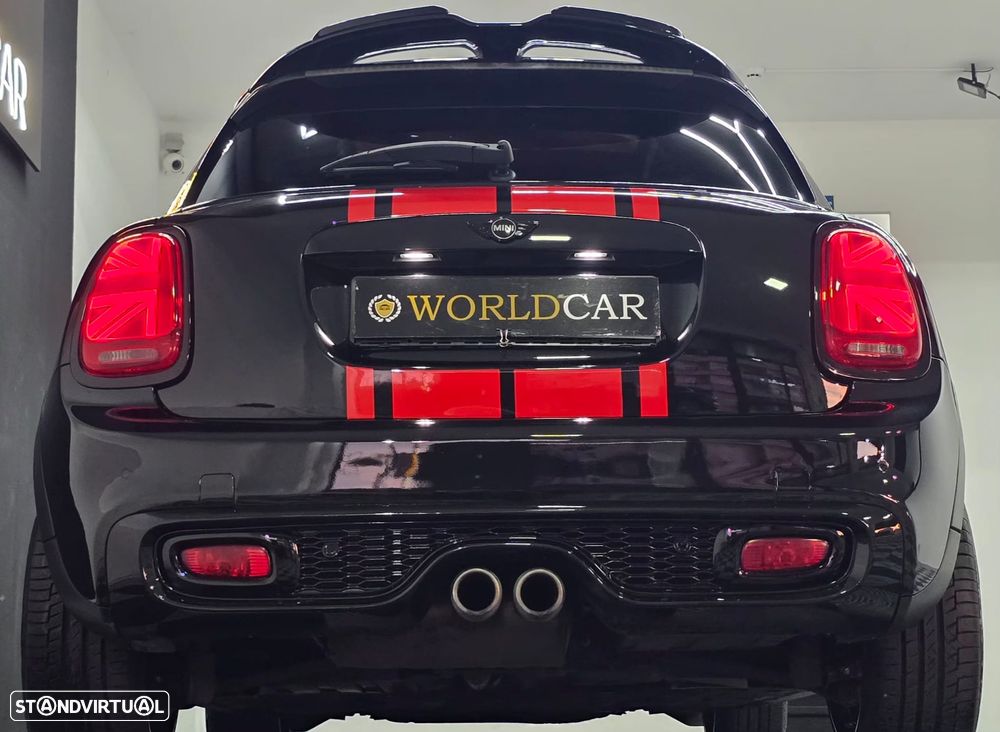 MINI 5 Portas Cooper SD Auto Desportiva - 29